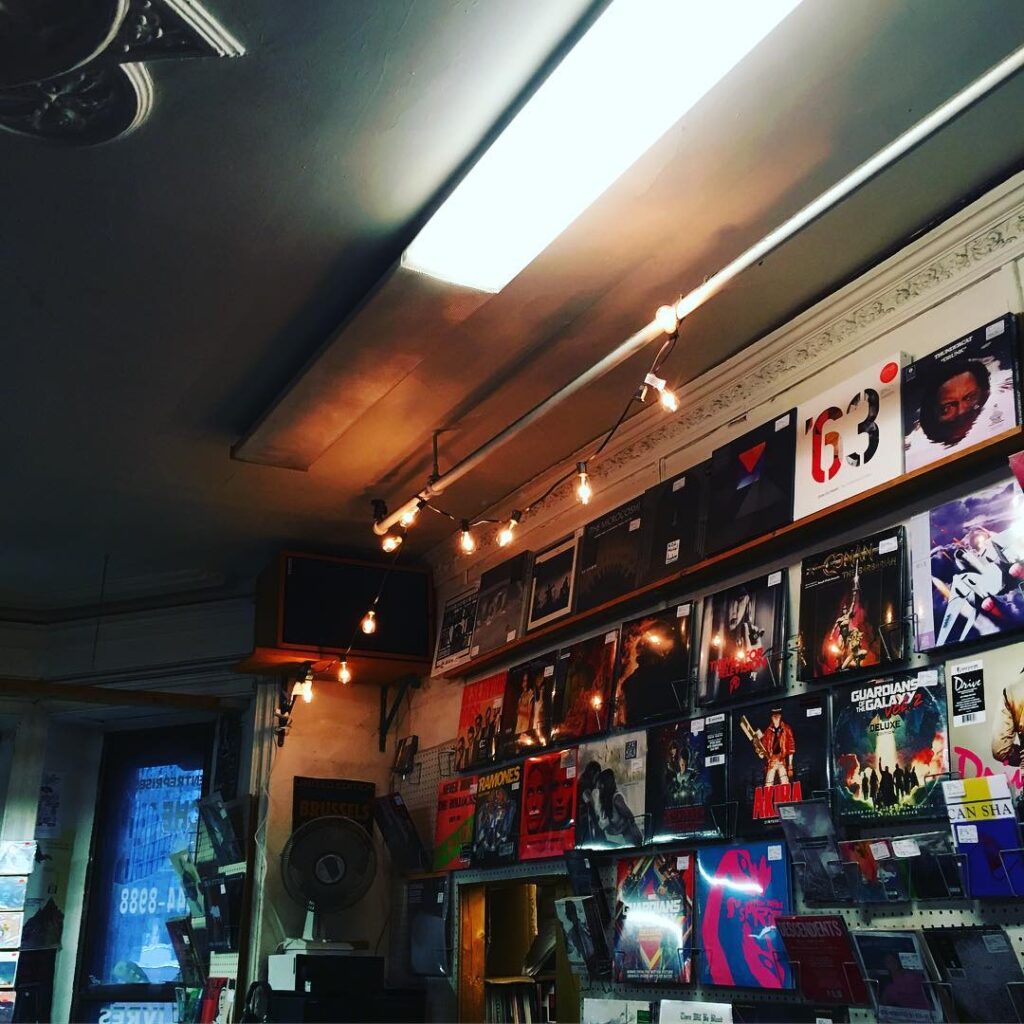 Cheap Thrills, une boutique à visiter par beau temps ou mauvais temps au centre-ville de Montréal