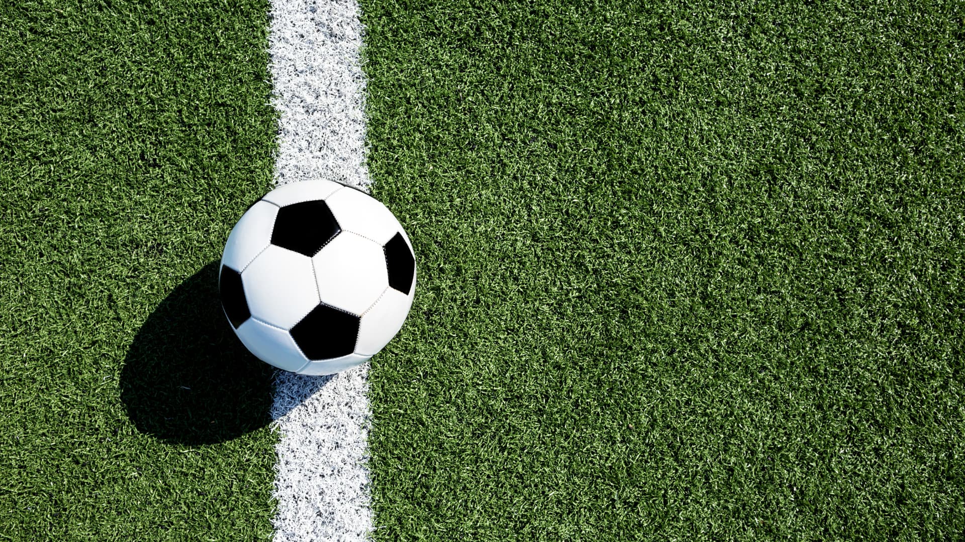 Le CF Montréal au centre-ville de Montréal, dans Les Cours Mont-Royal