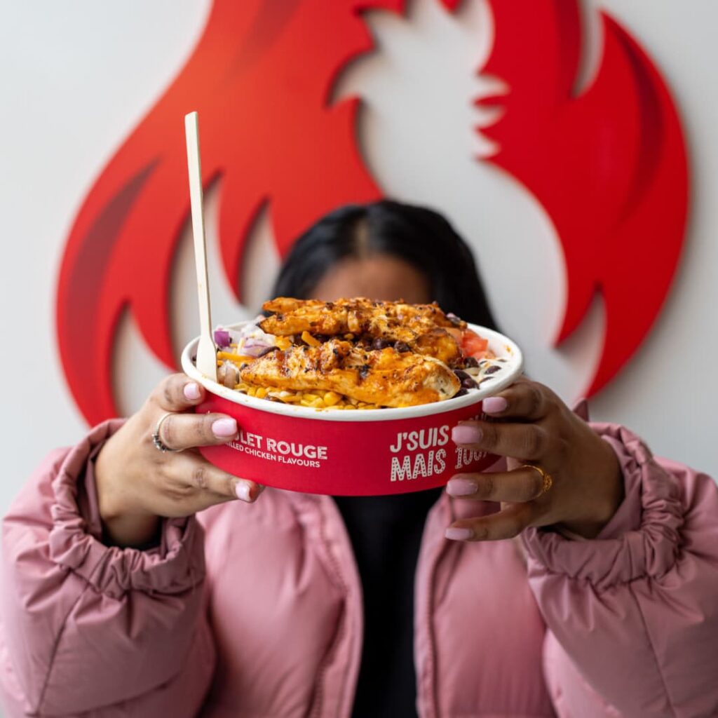 Le spécialiste du poulet, Poulet Rouge, au centre-ville de Montréal