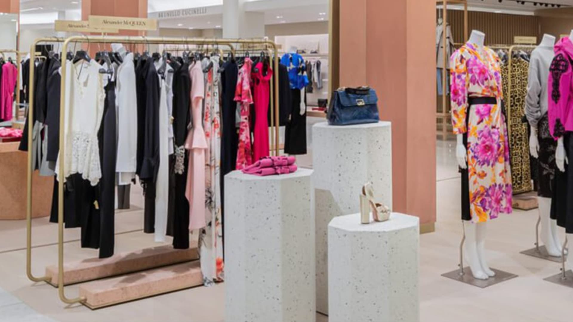 Holt Renfrew Ogilvy, au centre-ville de Montréal