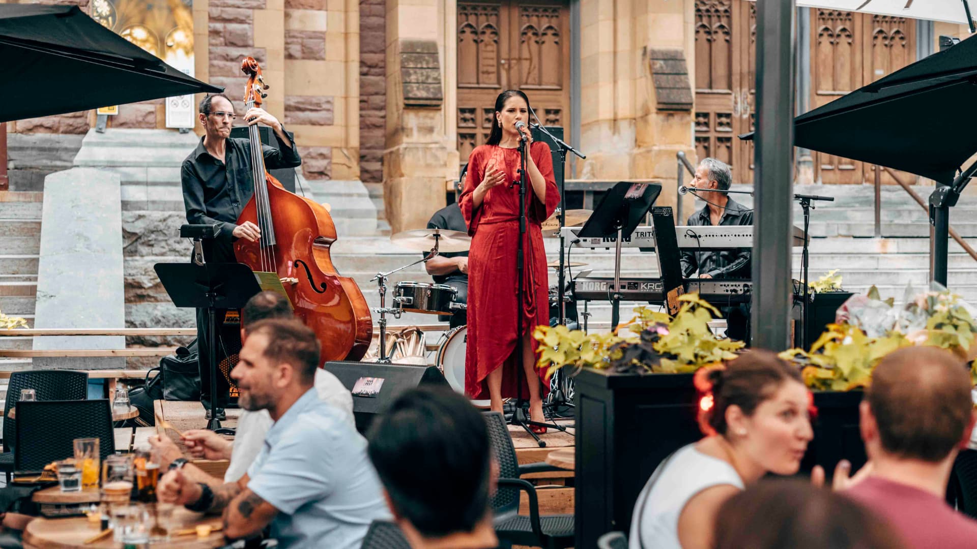 X Terrasse, ouverte durant l'été, au centre-ville de Montréal