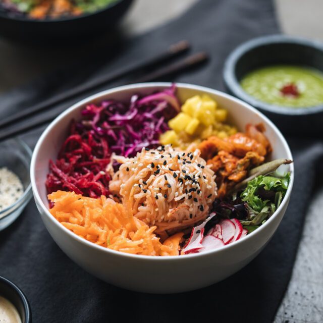 Bol mexicain coloré chez Tulum Taqueria au centre-ville de Montréal